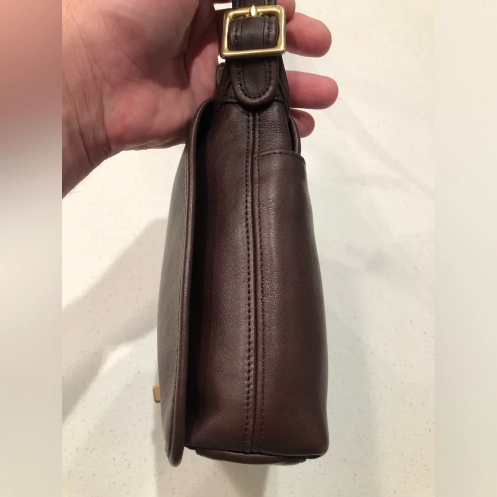 COACH VINTAGE LEGACY COMPANION  Mahogany Leather bag/purse #9715 with hangtag - Picture 4 of 14